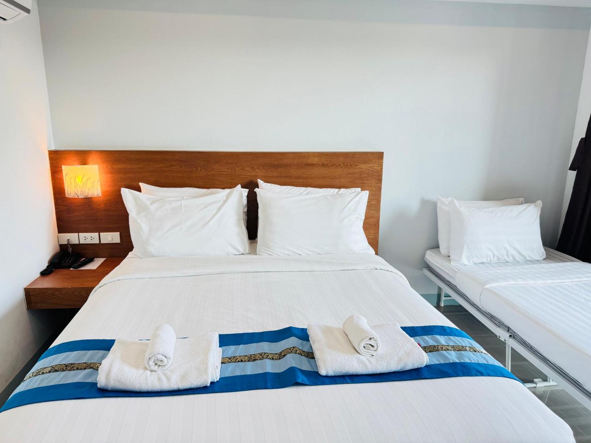 Room Lanna Soi7 Chiang Mai Exterior photo