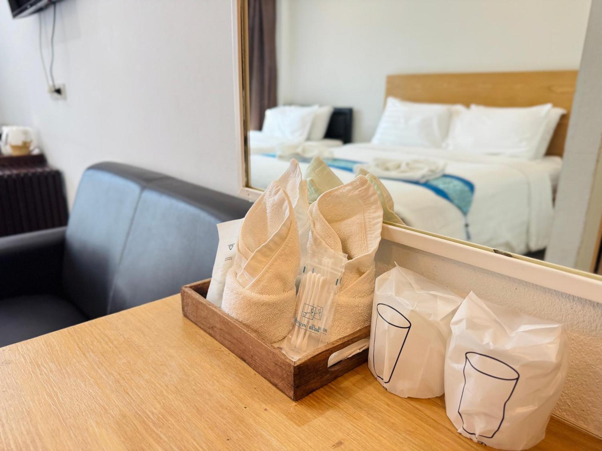 Room Lanna Soi7 Chiang Mai Exterior photo