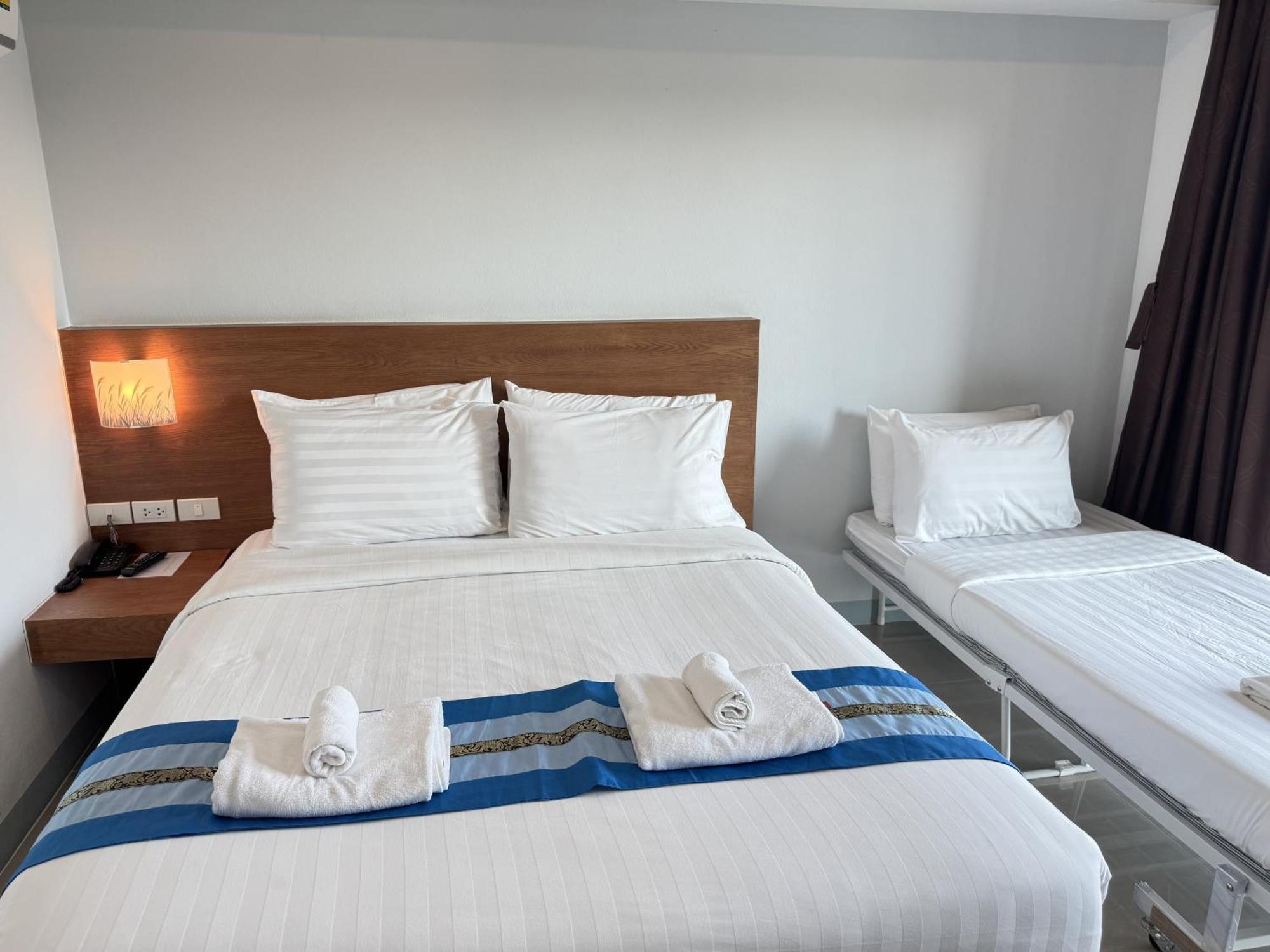 Room Lanna Soi7 Chiang Mai Exterior photo